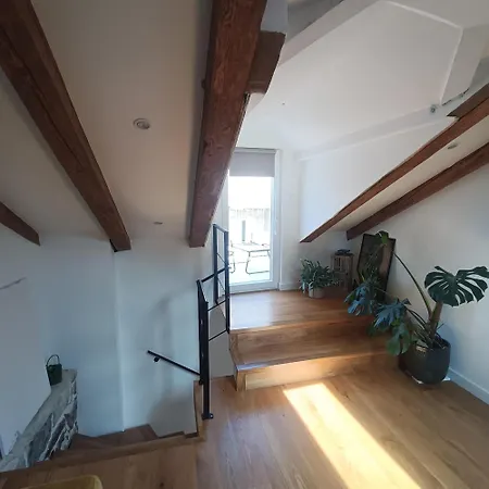 Апартаменты Old House In Kastel Kambelovac Каштела